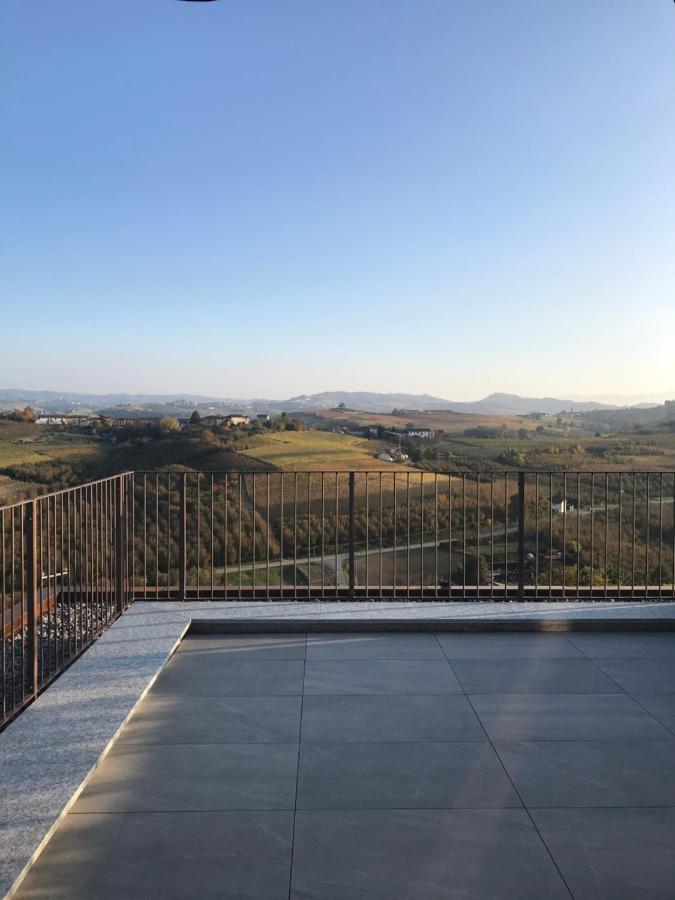 Il Grecale - Camere E Appartamenti La Morra Exterior photo